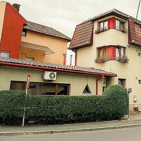 Pensiunea Pedro Cluj-Napoca Exterior photo